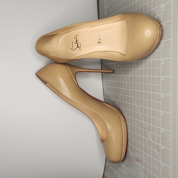 Christian Louboutin Fifi Heels 37 - Picture 2 of 14